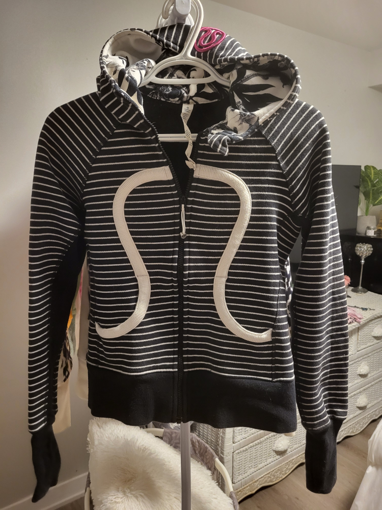Lululemon Scuba Hoodie - Various Colours & Patterns - photo 2