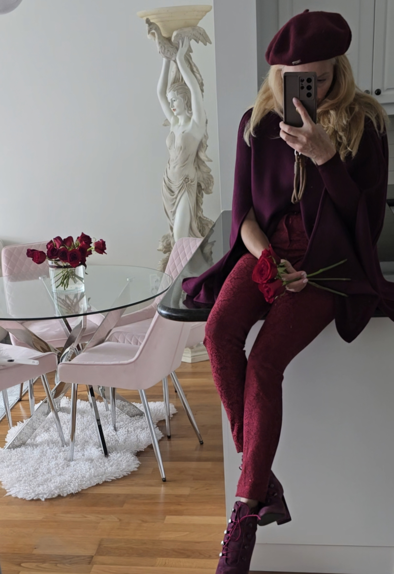 Burgundy cape - photo 3