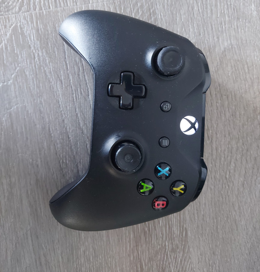 Xbox One 1tb Console with Controller and Cables - photo 4