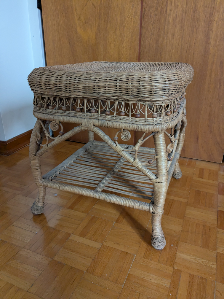 Two Vintage Wicker End Tables - photo 2