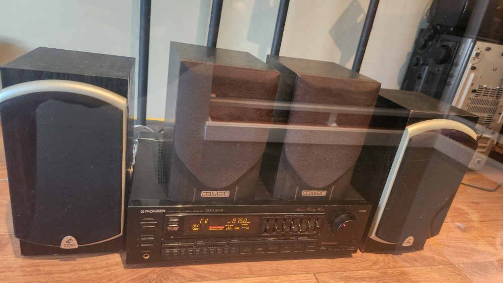 Pioneer VSX-3200S Stereo Receiver with Mission Speakers - photo 4