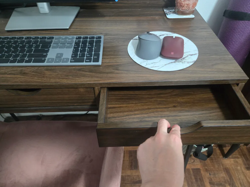 Desk and Pink Velvet Chair Set image indicator(3)