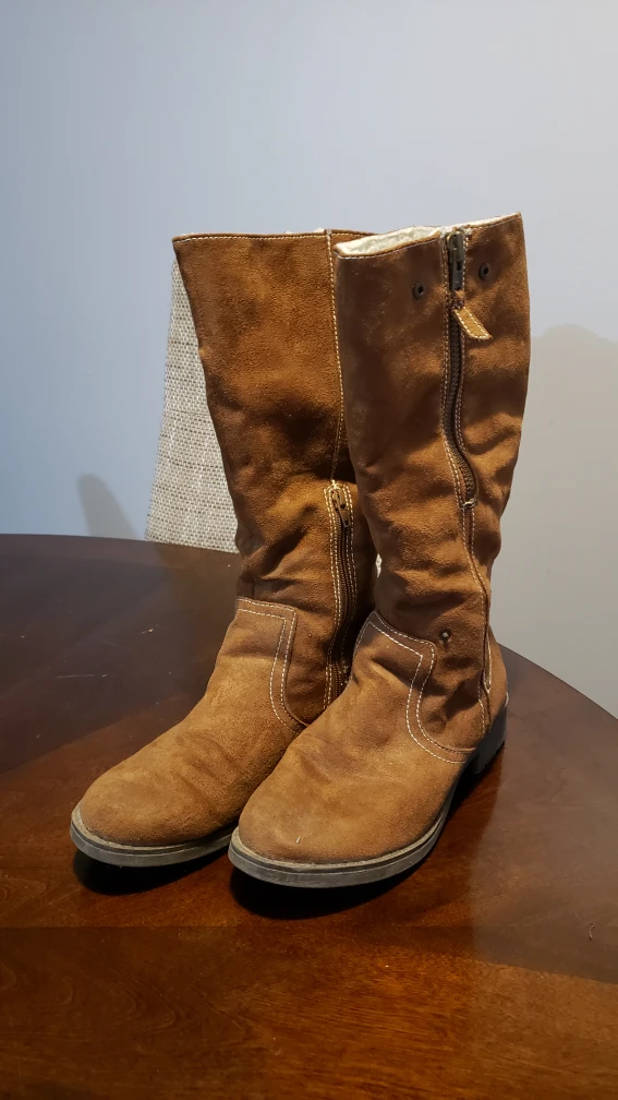 George Snow Boots Brown Size 10
