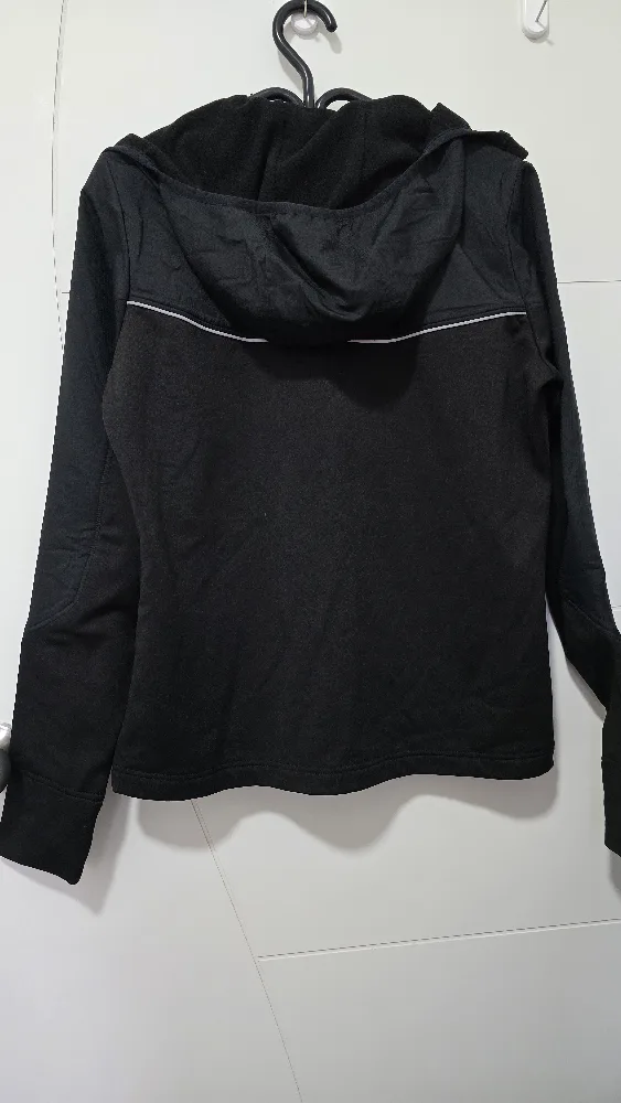 MEC Black Hooded Jacket - Size Medium image indicator(2)