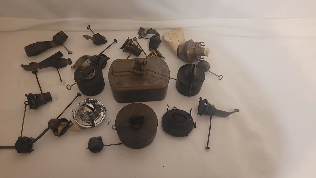 Antique Oil Lamp Parts Lot - Vintage Collectibles image indicator(3)