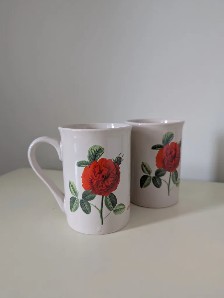 Pair of Rosenberger Rose de Roi Mugs image indicator(2)