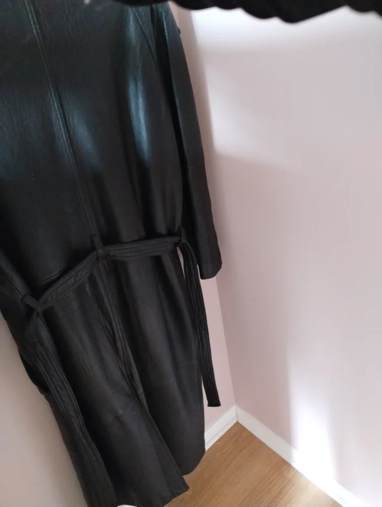 Vintage IOU Leather Collection Black Leather Trench Coat image indicator(3)