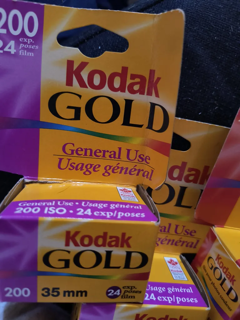Kodak Gold 35mm Film (Various ISO) image indicator(3)