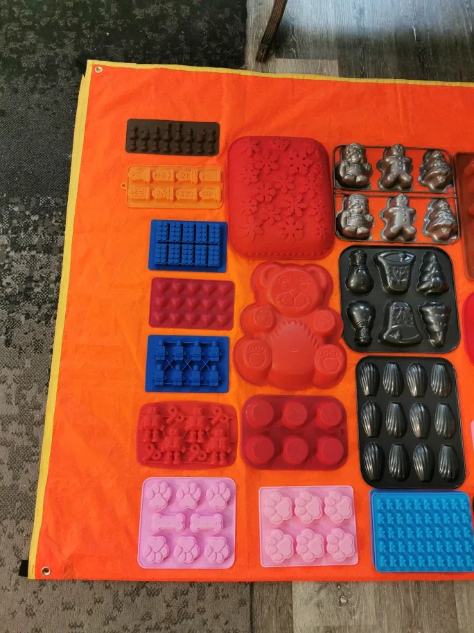 Huge Silicone Moulds Collection - Baking & Chocolate Making image indicator(2)