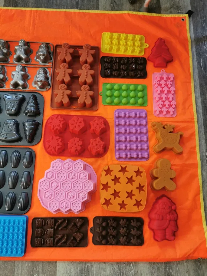Huge Silicone Moulds Collection - Baking & Chocolate Making image indicator(3)