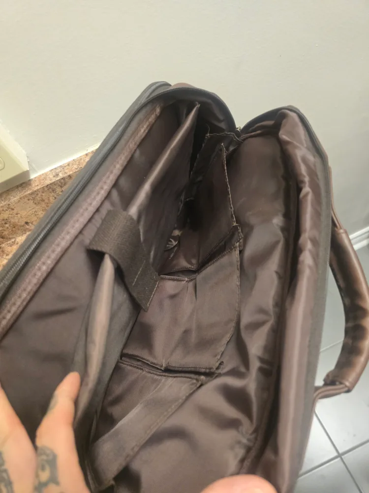 Brown Leather Laptop Bag image indicator(3)