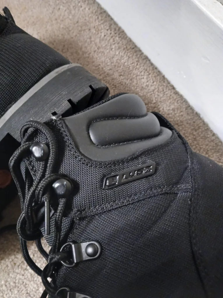 Lugz Black Hiking (and winter?) Boots, Size 9 image indicator(6)