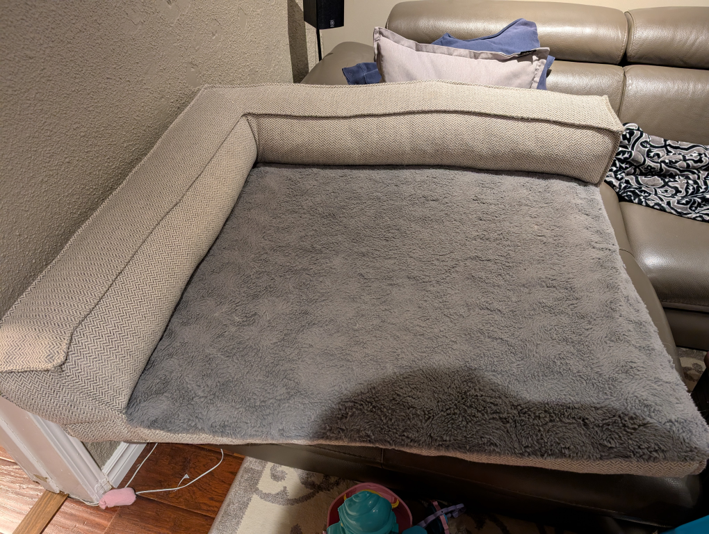 XL Kirkland dog bed (Memory foam)