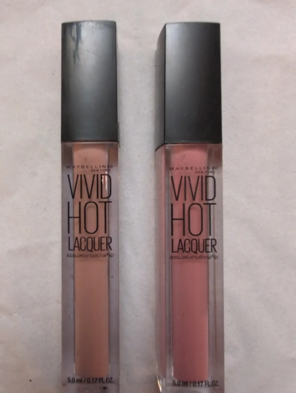 Lip glosses $5 each  - Maybelline, Urban Decay, Clinique 💚🥕 image indicator(6)