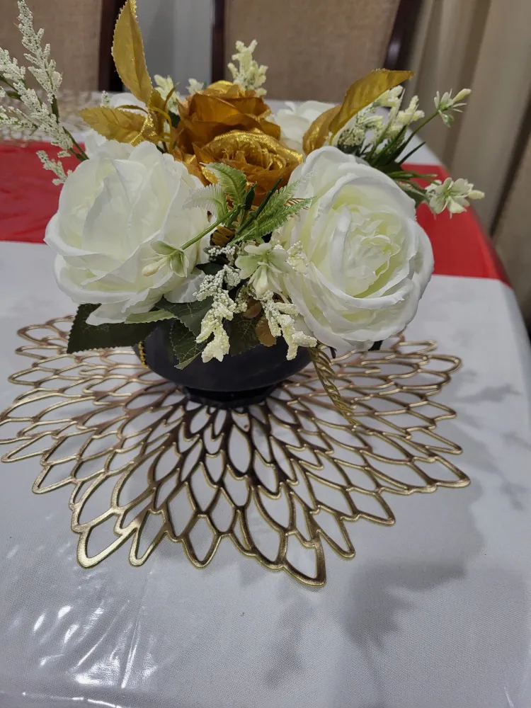 White and Gold artificial  flower arrangement image indicator(2)