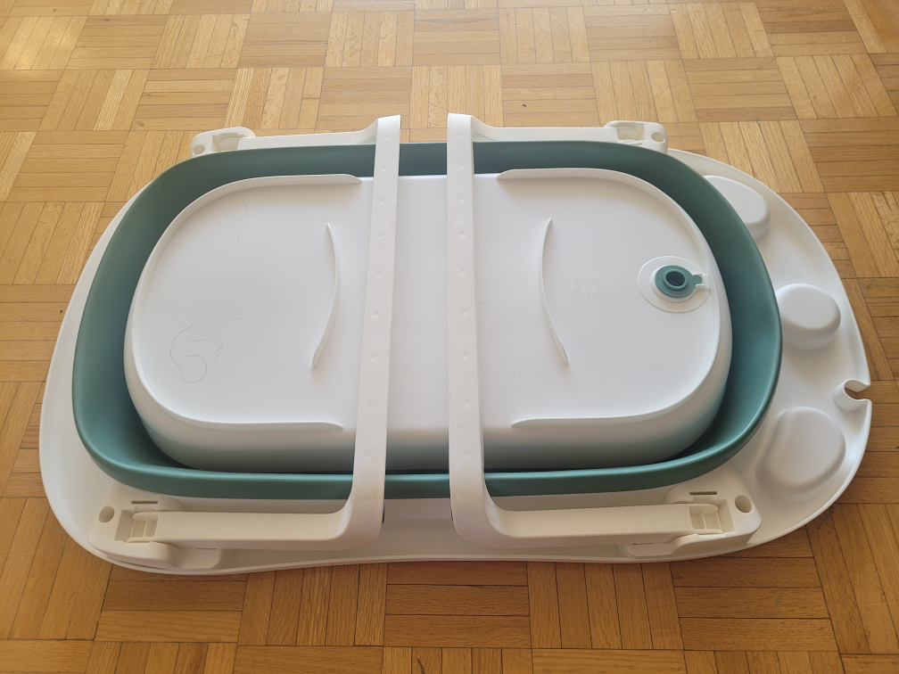 Baby Foldable Bath Tub with Stand - photo 2