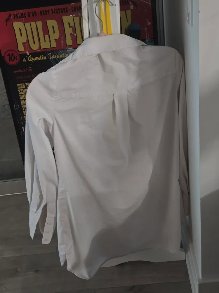 White Button-Down image indicator(2)