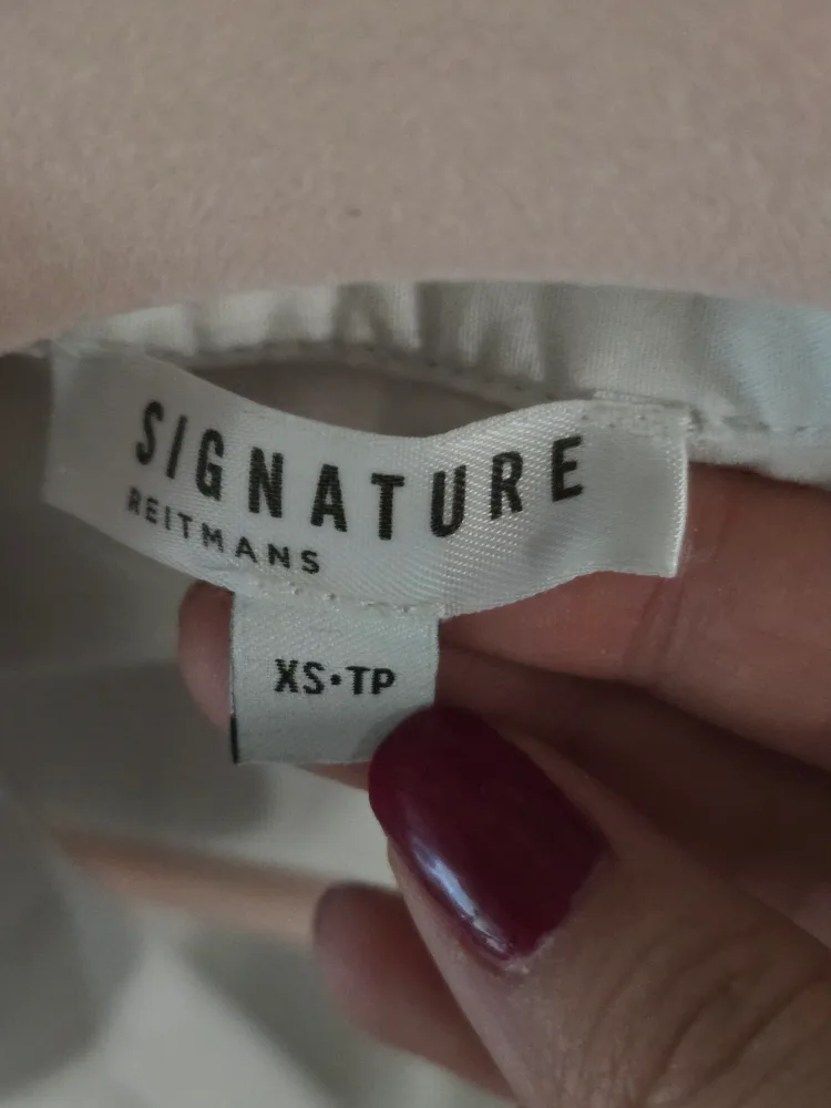 White Button-Down image indicator(3)