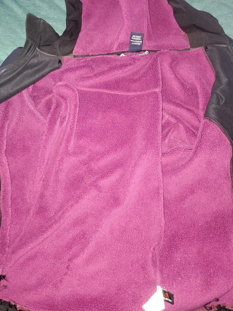 arcteryx unisex gortex jacket image indicator(2)