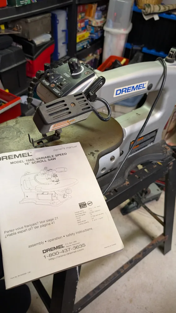 Dremel 1680 Variable Speed Scroll Saw image indicator(2)