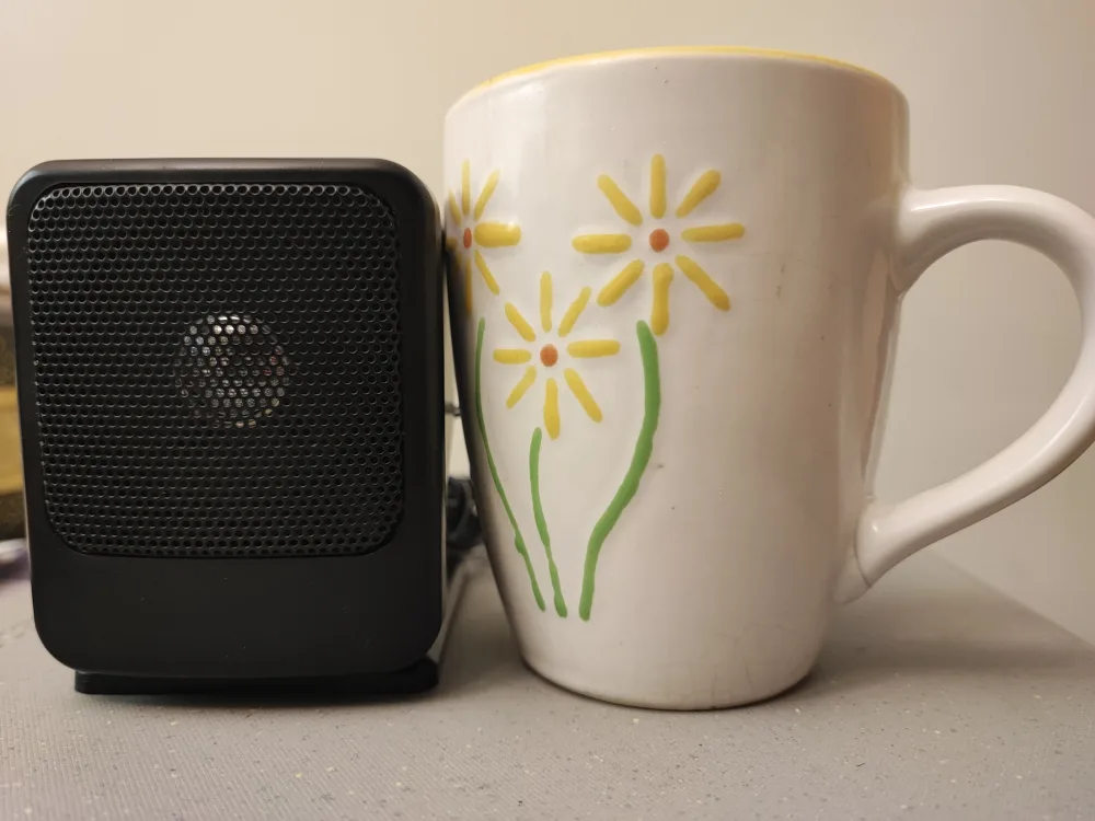 Small Black Speaker image indicator(5)