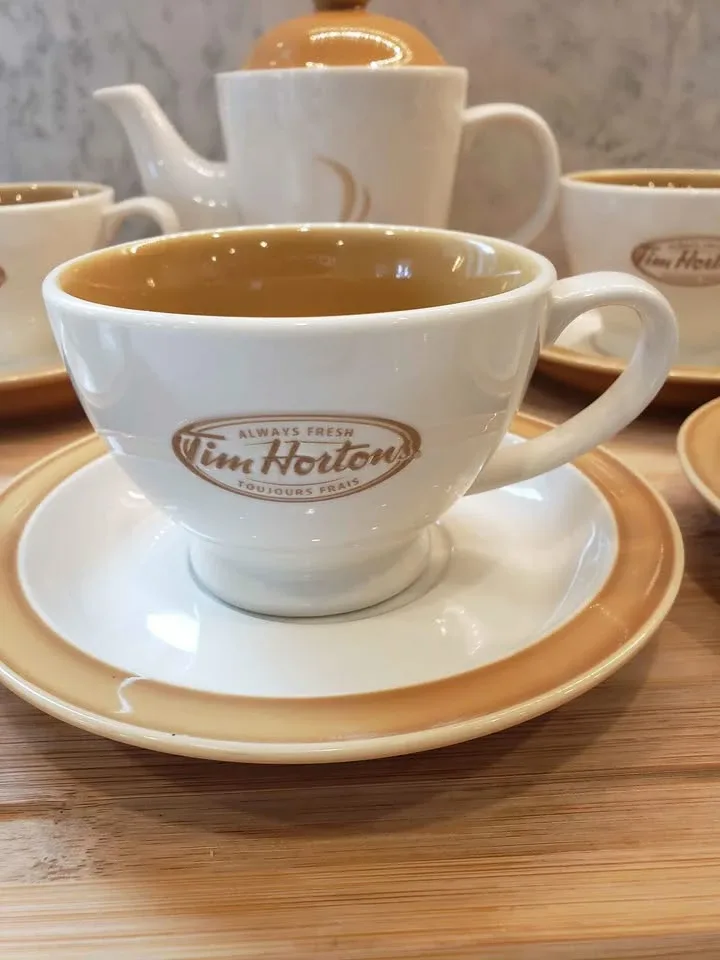 Tim Hortons Tea/Coffee Set - 5 Cups and Saucers, Teapot image indicator(4)