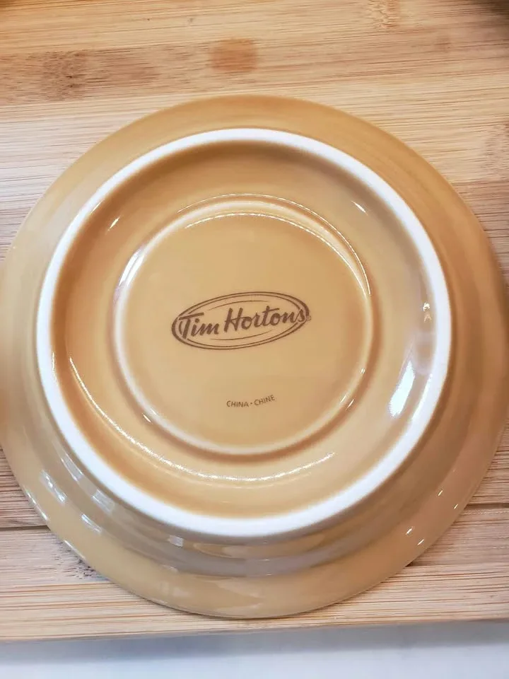 Tim Hortons Tea/Coffee Set - 5 Cups and Saucers, Teapot image indicator(7)