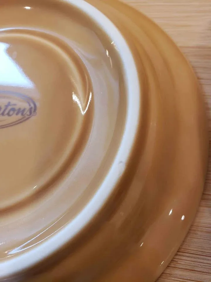 Tim Hortons Tea/Coffee Set - 5 Cups and Saucers, Teapot image indicator(8)