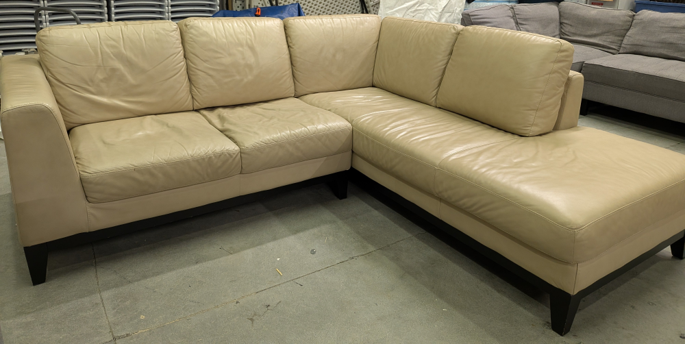 NATUZZI ITALSOFA SECTIONAL COUCH.FREE DELIVERY!!! - photo 3