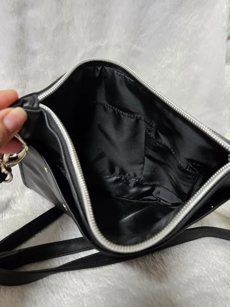 Daniel Hechter Black Crossbody Bag image indicator(4)