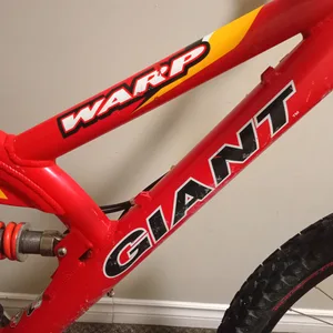 Giant Warp DS1 Mountain Bike | Karrot Giant Warp DS1 Mountain Bike | Karrot