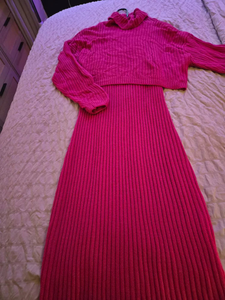 Pink Two-piece Sweater Dress image indicator(2)