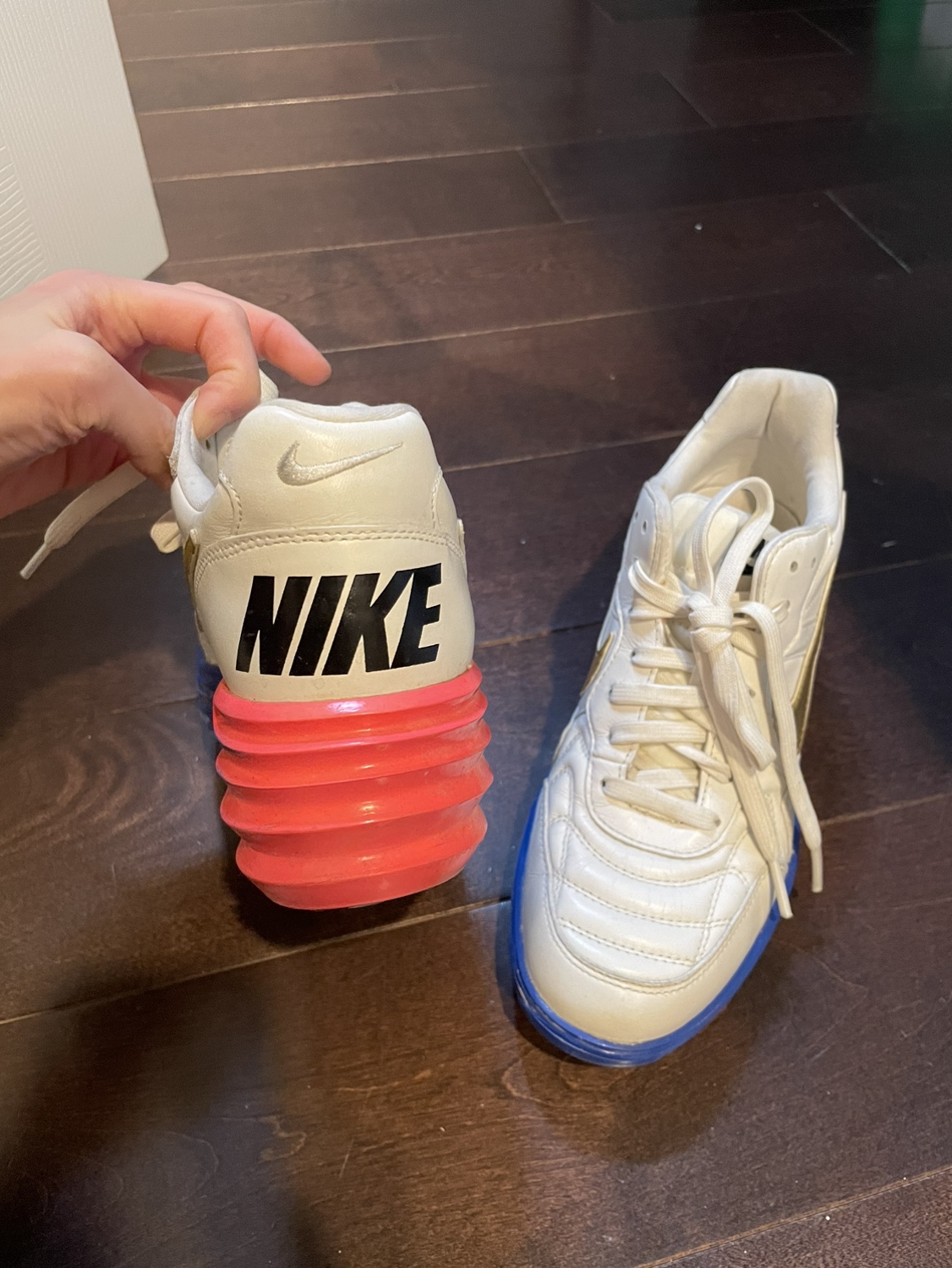 Free Nike sneakers - photo 2