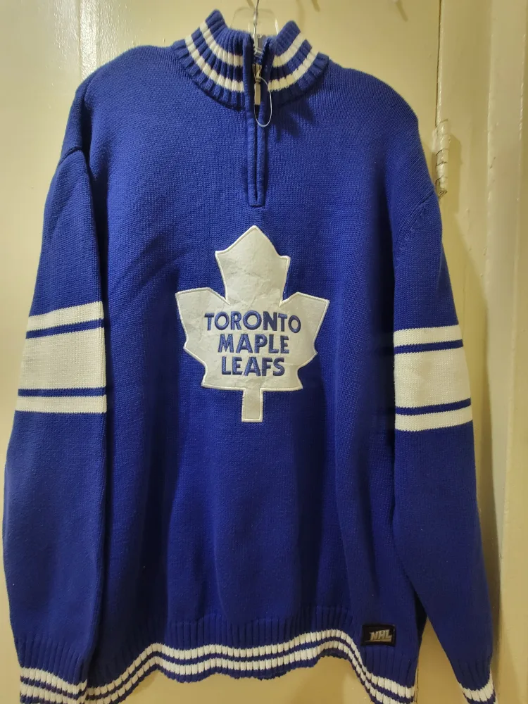 Toronto Maple Leafs NHL Licensed Sweater - XXL image indicator(7)