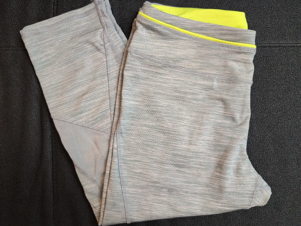 Women's Grey & Lime Green Capri Leggings  w/ Free Tank Top 💚🥕 image indicator(2)