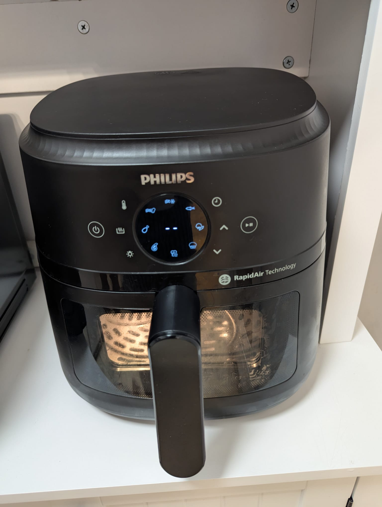 Philips Air Fryer 2000 Series 6.6 Quart - photo 2