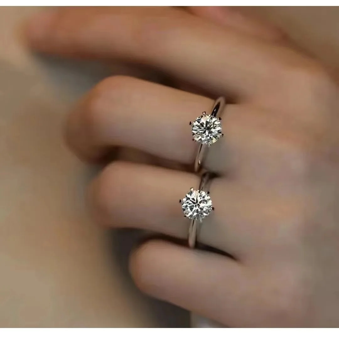 Elegant Solitaire Diamond Engagement Ring - photo 2