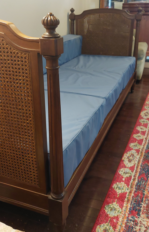vintage daybed