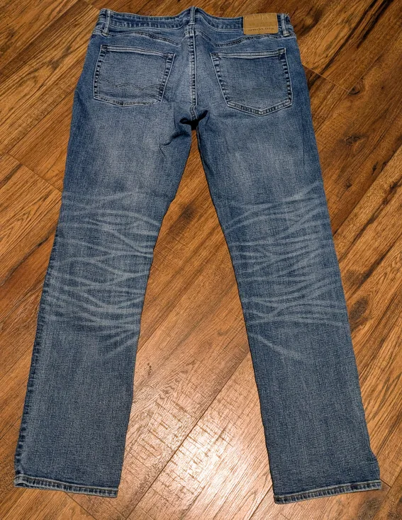 Mens american eagle jeans (32/32) image indicator(2)