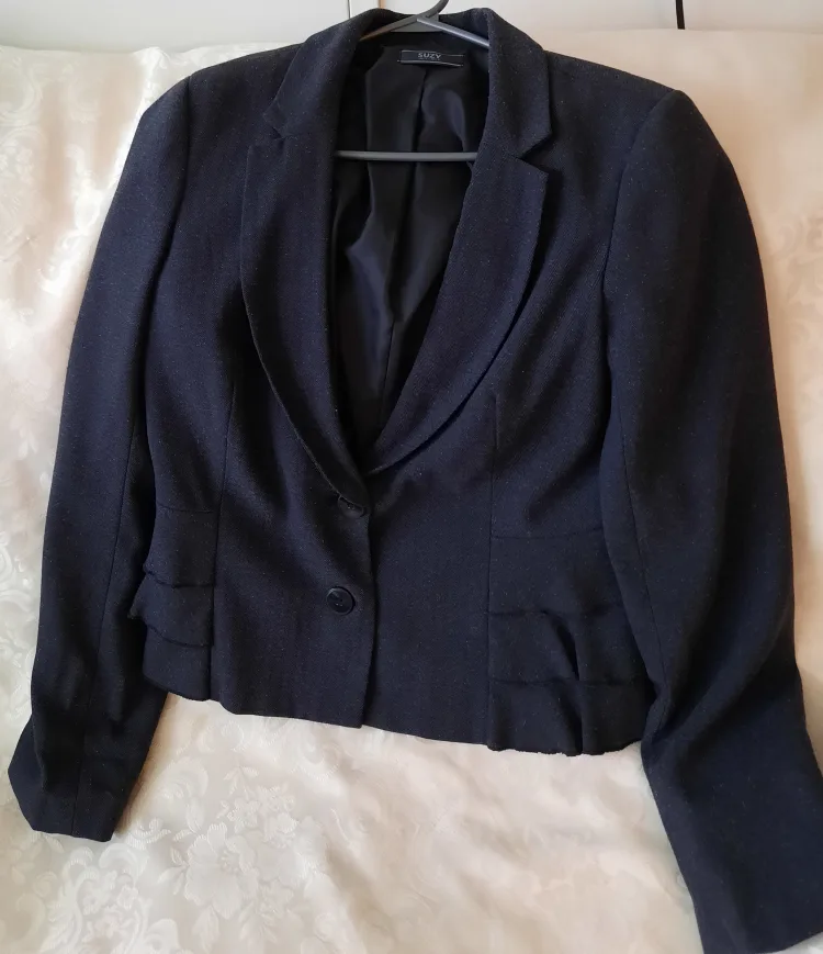 Stylish Sleeved Women's Blazer image indicator(2)