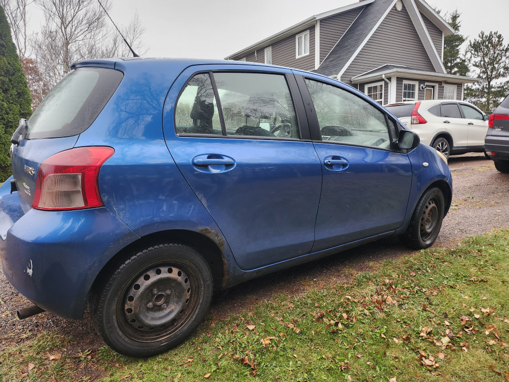 2007 toyota yaris - photo 2