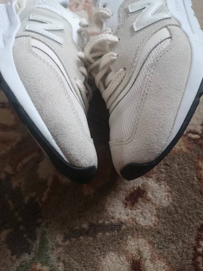 New Balance 997H Sneakers Size 7 image indicator(4)