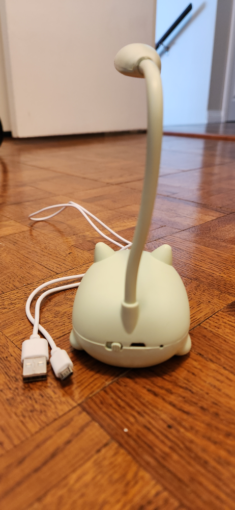 Cat-Shaped Night Light/Book Light - USB Rechargeable - photo 2