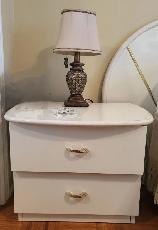 White Bedroom Set image indicator(4)