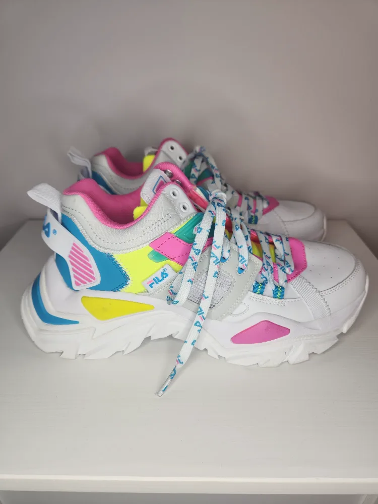 Fila Disruptor II Premium Sneakers - Women's Size 8.5 image indicator(4)