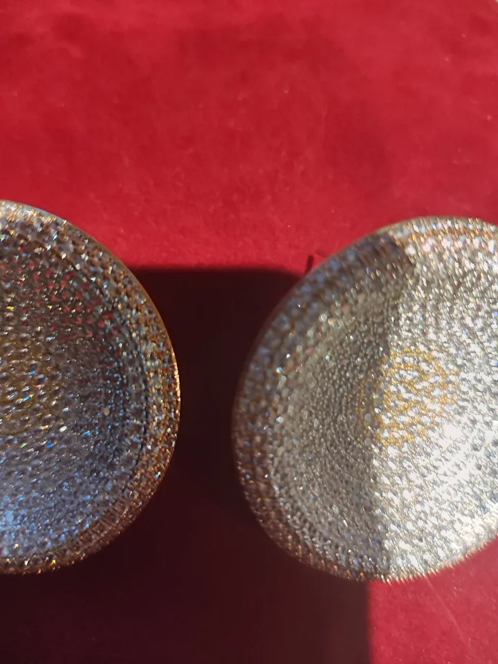 Sparkling Round zirconia Stud Earrings image indicator(7)