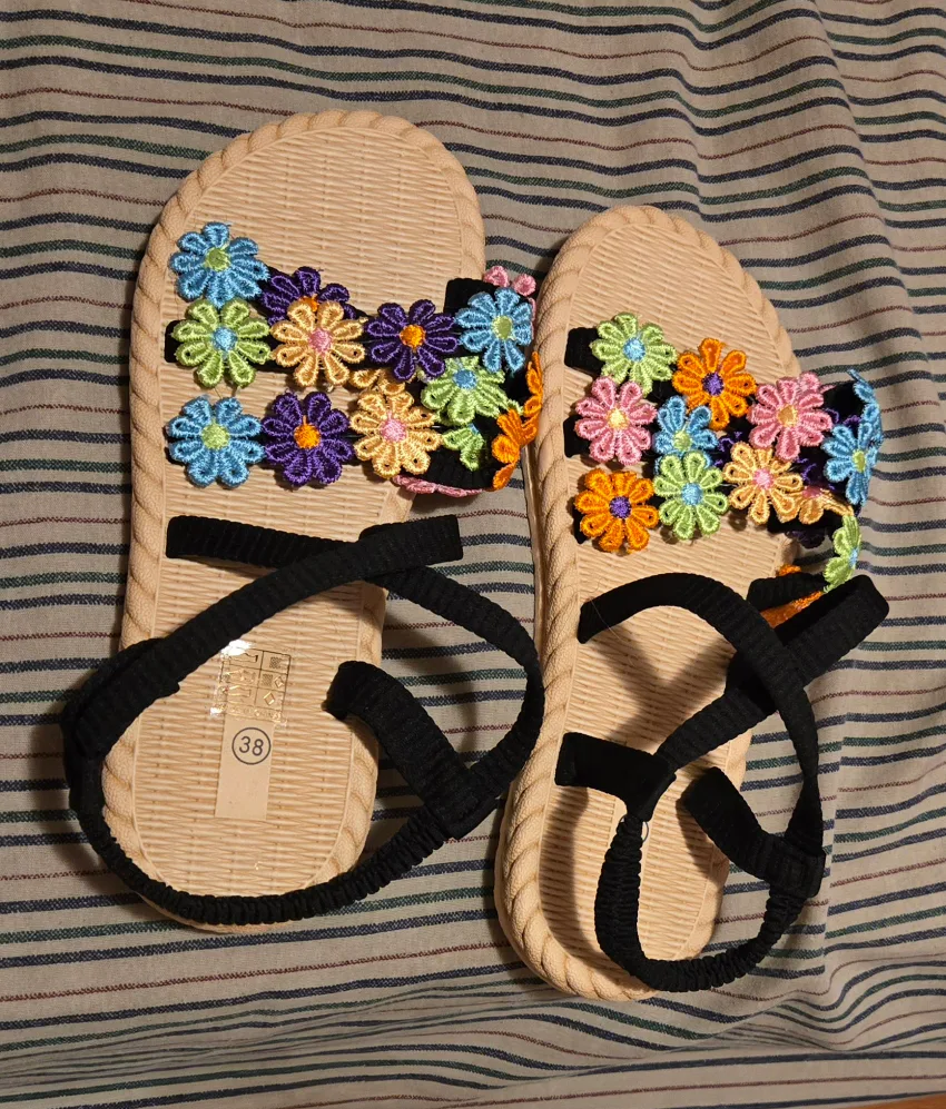 Floral Embroidered Sandals - Size 38 thumbnail