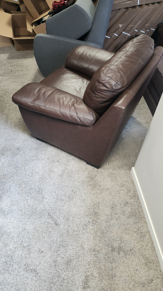 Brown Leather Lounge Chair - photo 3