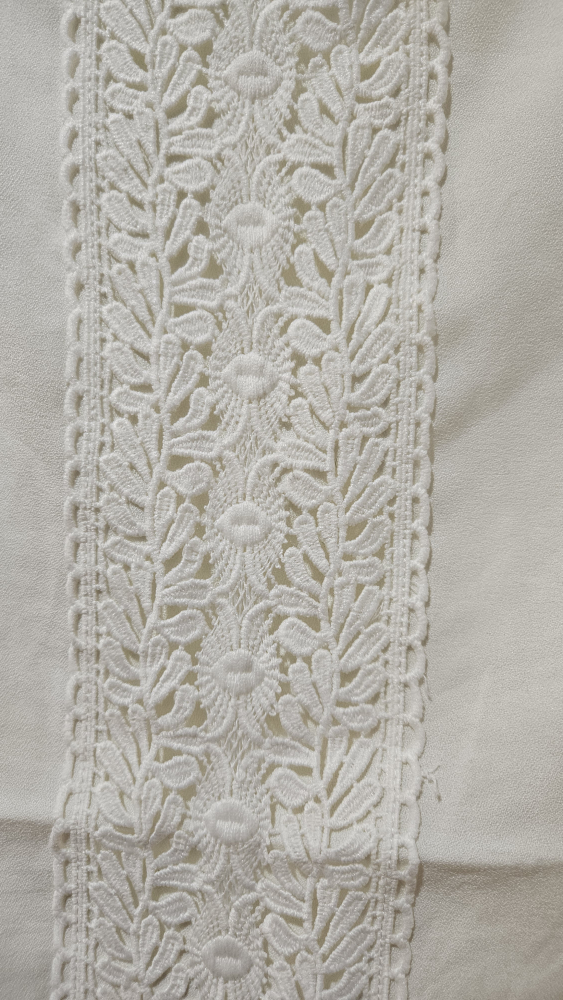NEGOTIABLE - White Lace Detail Blouse, Brand new - photo 3