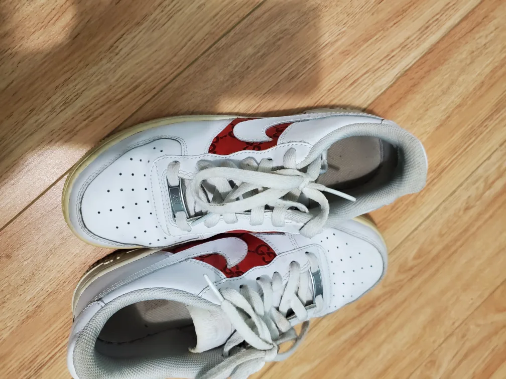 Nike Air Force 1 Custom Gucci Sneakers image indicator(3)